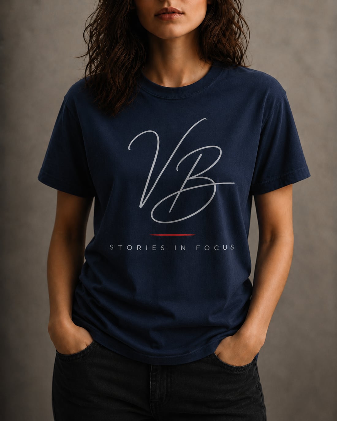 Exemplu tricou navy cu logo VB