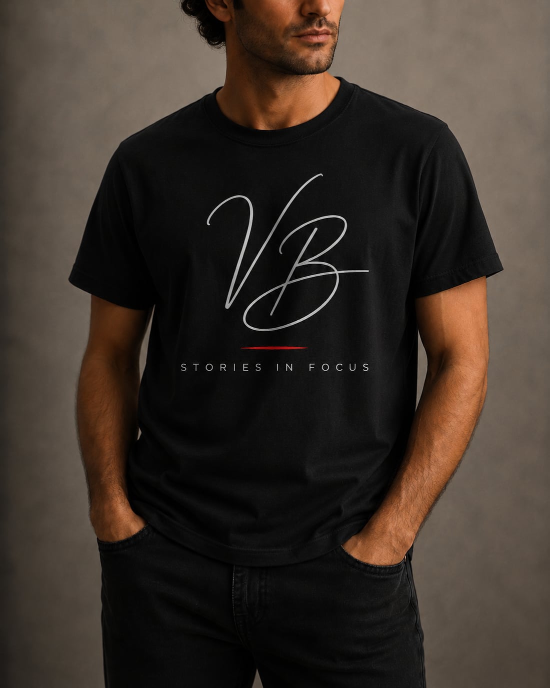 Exemplu tricou negru pentru bărbați cu logo VB